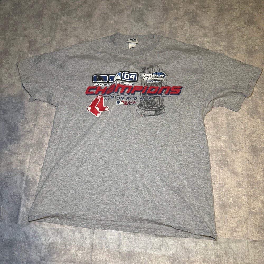 Vintage Lee Sport Boston Red Sox 2004 World Series Champions T-Shirt Gray Large